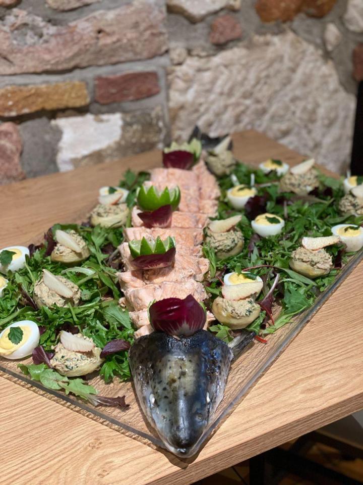 Traditional cuisine restaurant Givry